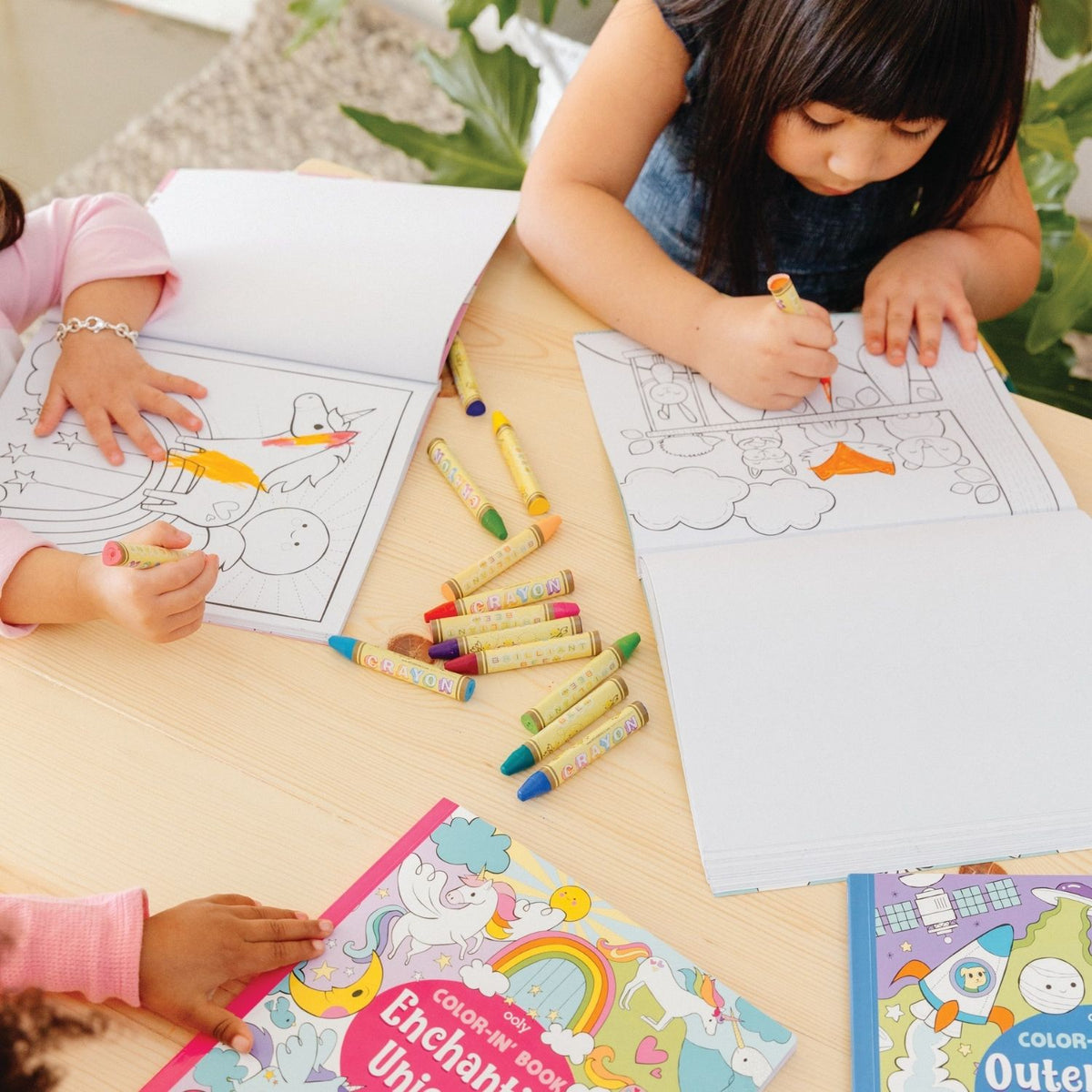 Enchanting Unicorns Colouring Book