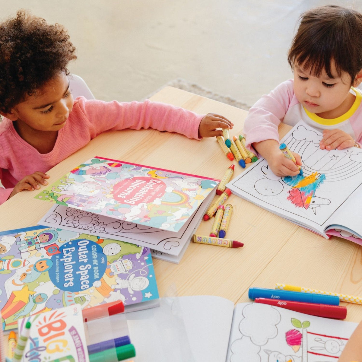 Enchanting Unicorns Colouring Book