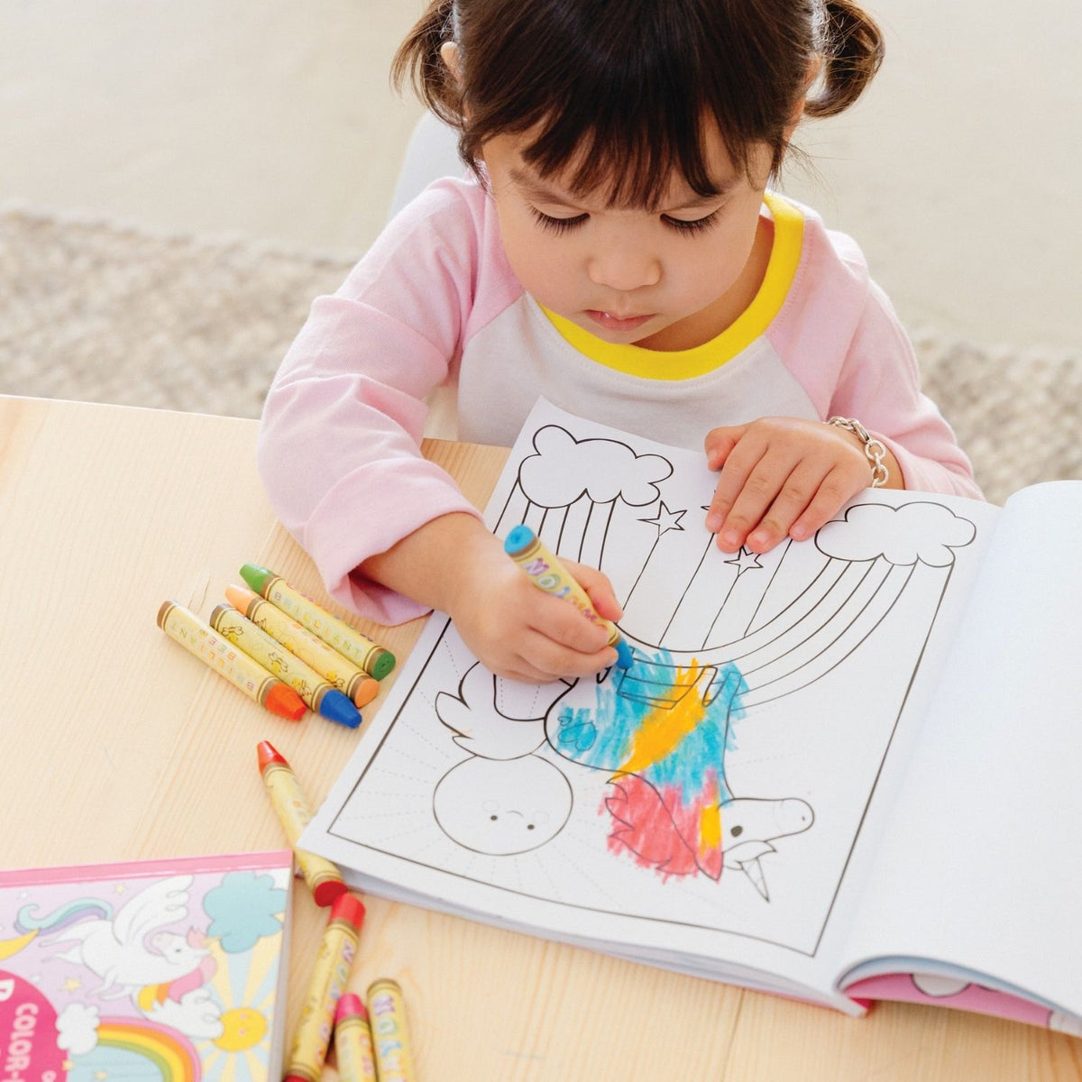 Enchanting Unicorns Colouring Book